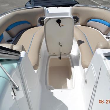 2015 Hurricane 2400 sundeck