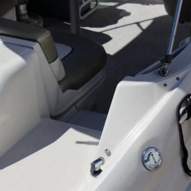 2007 Sea Ray 220 sundeck