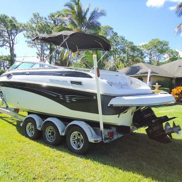 2004 Crownline 230br