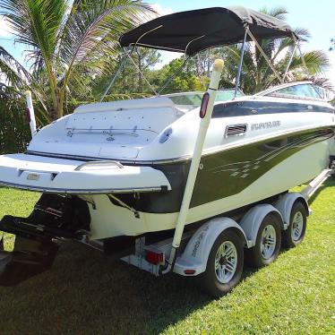 2004 Crownline 230br