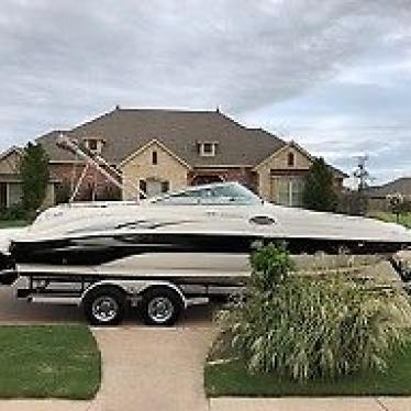 2004 Sea Ray 240 sundeck