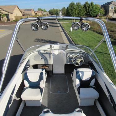 2006 Bayliner 185 xt