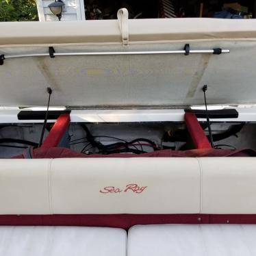 1998 Sea Ray 210 open bow