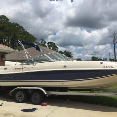 2005 Bennington 211 rl deck boat