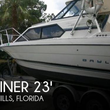 1996 Bayliner 2452 ciera express