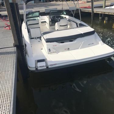 2017 Sea Ray 21 spx