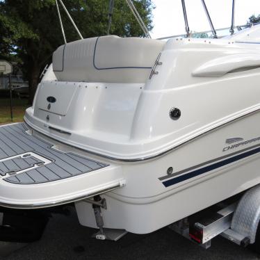 2003 Chaparral 240 signature