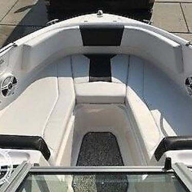 2016 Chaparral h2o 21 sport