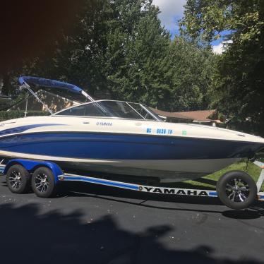 2005 Yamaha sx230