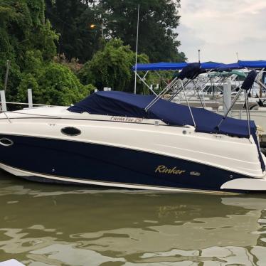 2006 Rinker fiesta vee