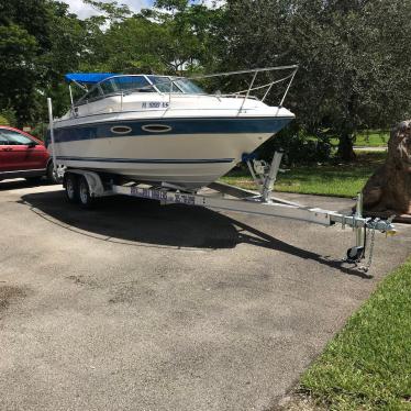 1990 Sea Ray cuddy cabin