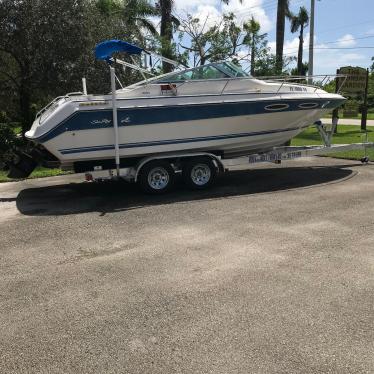 1990 Sea Ray cuddy cabin