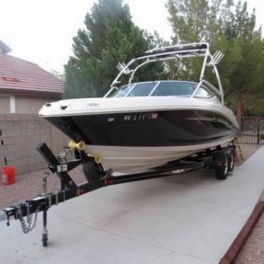 2008 Sea Ray 230 select