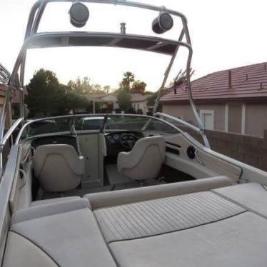 2008 Sea Ray 230 select