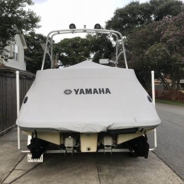 2005 Yamaha 23