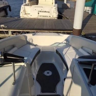 2012 Sea Ray 240 sundeck