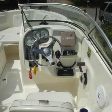 2005 Wellcraft 22