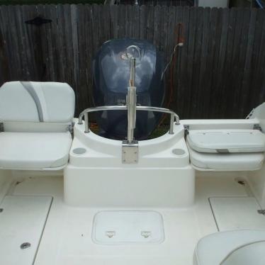 2005 Wellcraft 22