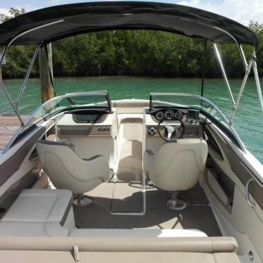 2012 Sea Ray 230 slx