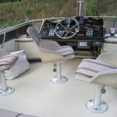 1982 Sea Ray 360 sedan bridge