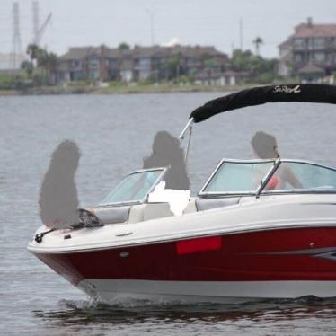 2010 Sea Ray 210 select