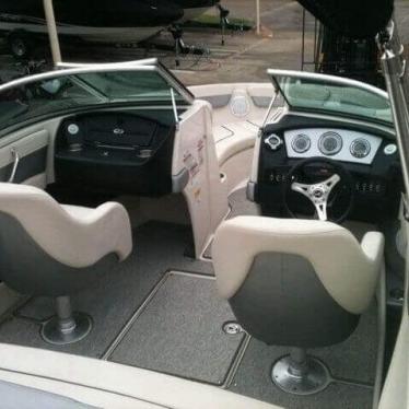 2010 Sea Ray 210 select