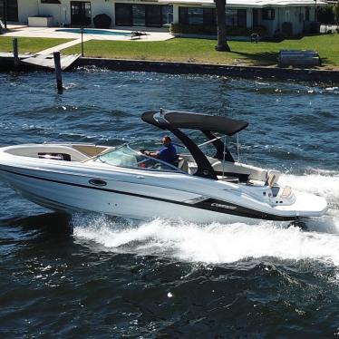 2016 Cruisers sport series 298 bow rider