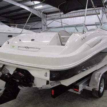 2004 Sea Ray 270 sundeck