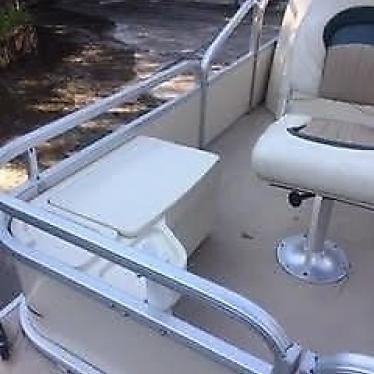 Godfrey Pontoon 23 2006 for sale for $20,000 - Boats-from-USA.com