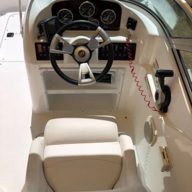 2013 Hurricane sundeck 187