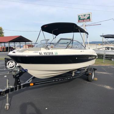 2011 Bayliner 181