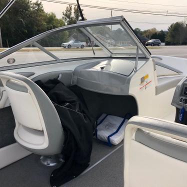 2011 Bayliner 181