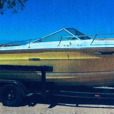 1974 Sea Ray srv cuddy cabin