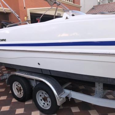 2015 Hurricane fundeck sportdeck