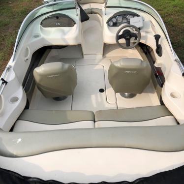 2005 Sea Ray 180 sport