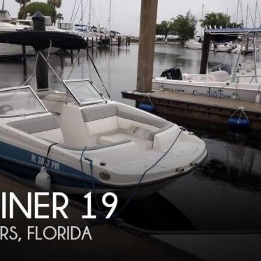 2013 Bayliner 19