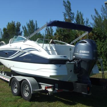 2013 Hurricane 2200