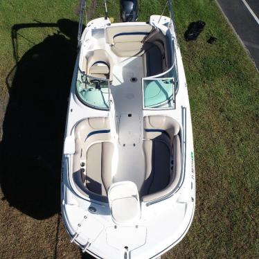 2013 Hurricane 2200