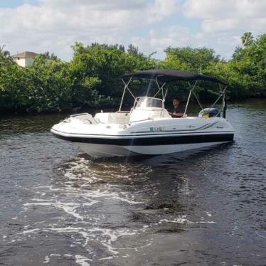 2012 Hurricane 231 sun deck