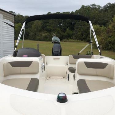 2017 Bayliner element e16