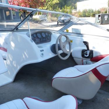 1998 Chaparral 180le