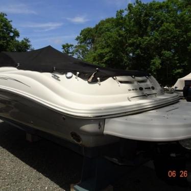 2008 Sea Ray 240 sun deck