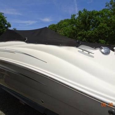 2008 Sea Ray 240 sun deck