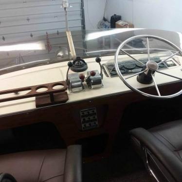 1977 Bayliner encounter 3050