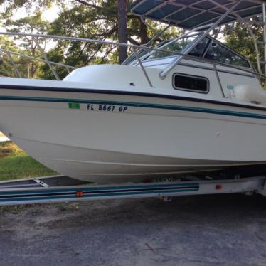 Celebrity 2500 1995 for sale for $8,000 - Boats-from-USA.com