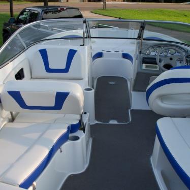 2006 Bayliner 219 sd