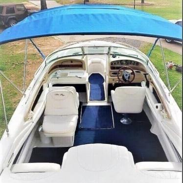 1999 Sea Ray 230 signature bowrider