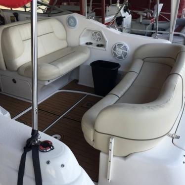 2004 Chaparral 240 signature