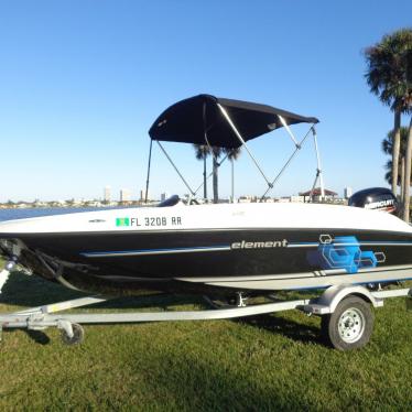 2018 Bayliner element e16