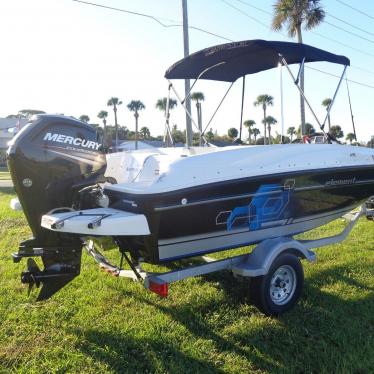 2018 Bayliner element e16